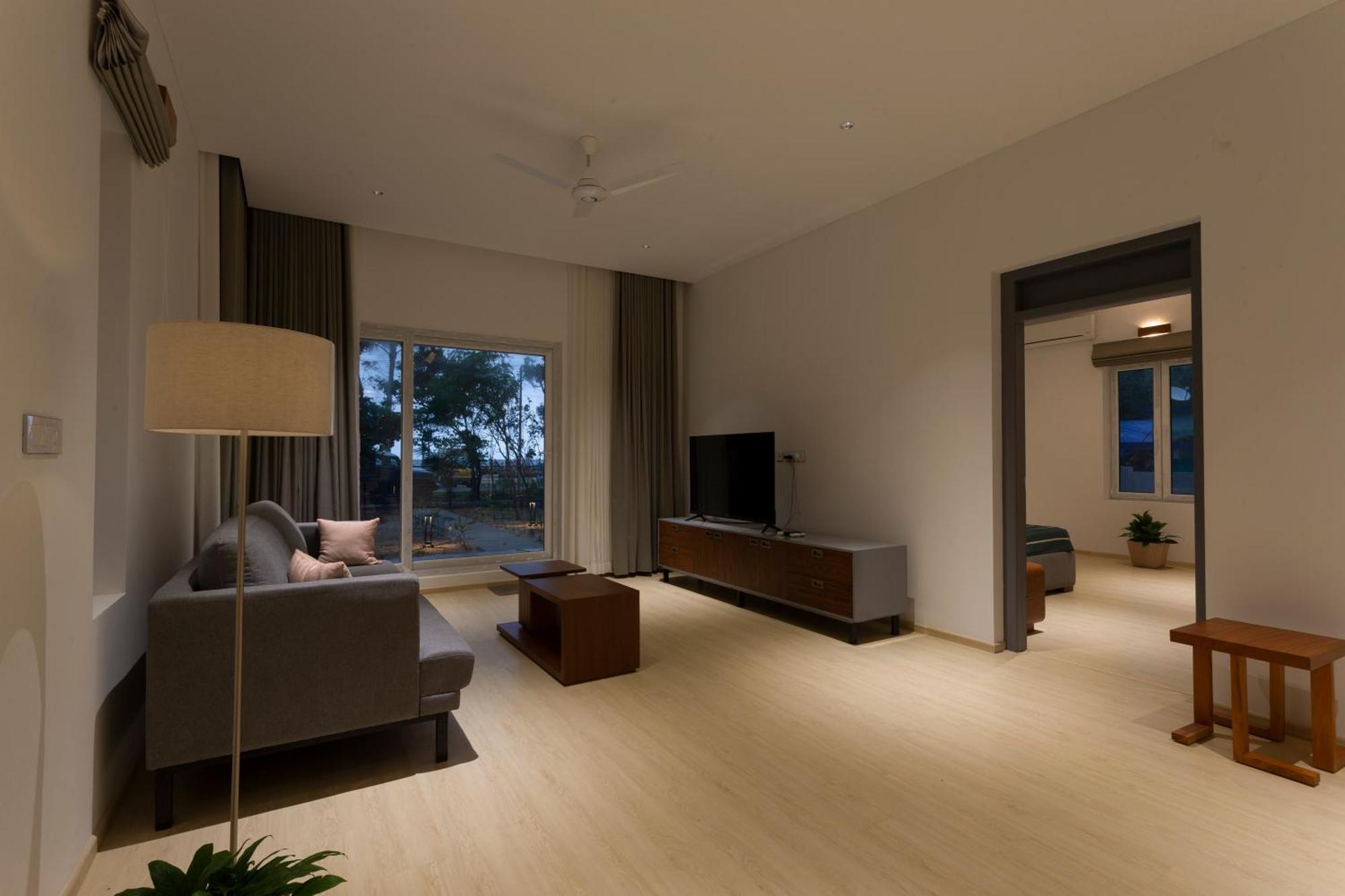 Ocean Whisper- Psst! Hidden Gem Villa Karuvapadna ภายนอก รูปภาพ
